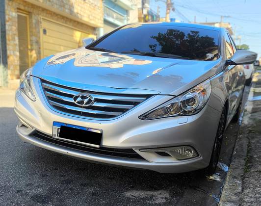 HYUNDAI SONATA 2.4 MPFI I4 16V 182CV GASOLINA 4P AUTOMÁTICO HYUNDAI SONATA 2.4 MPFI I4 16V 182CV GASOLINA 4P AUTOMÁTICO